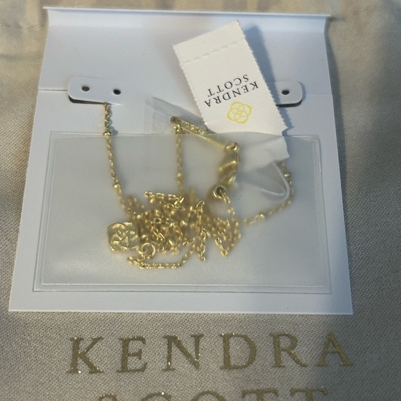 Kendra Scott Elisa Pendant Necklace NWT - Picture 3 of 8